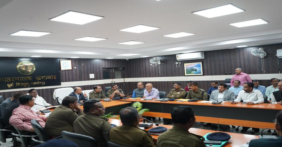 East Singhbhum road accident helmet deaths