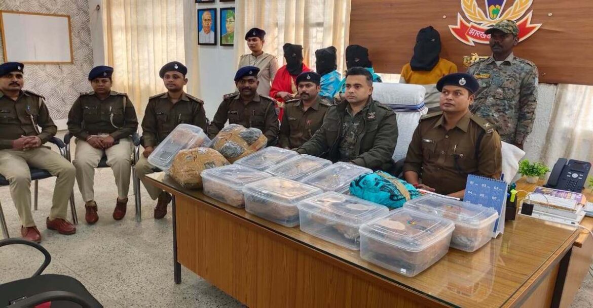 Ganja seized in Hussainabad Palamu police raid