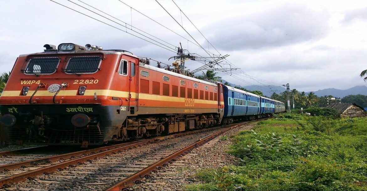 रांची रेल मंडल में पुल मरम्मत के कारण कई ट्रेनों के मार्ग बदले, मार्च तक नई समय-सारणी लागू, यात्रा से पहले जानकारी लेना जरूरी।