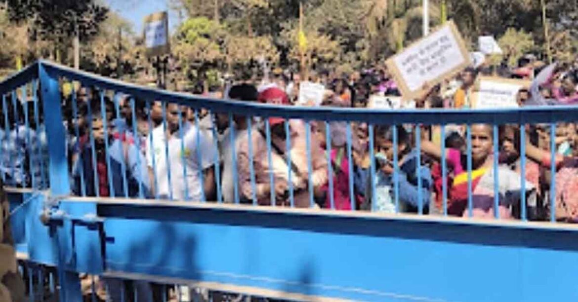 Rajaburu Mine Local Employment Protest Guwa