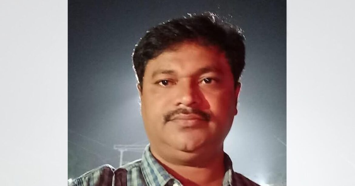 Photographer killed after being hit by a truck in Chaibasa, police seized the truck