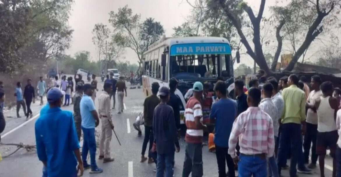 Cyclist killed after being run over by a bus in Potka, Jamshedpur