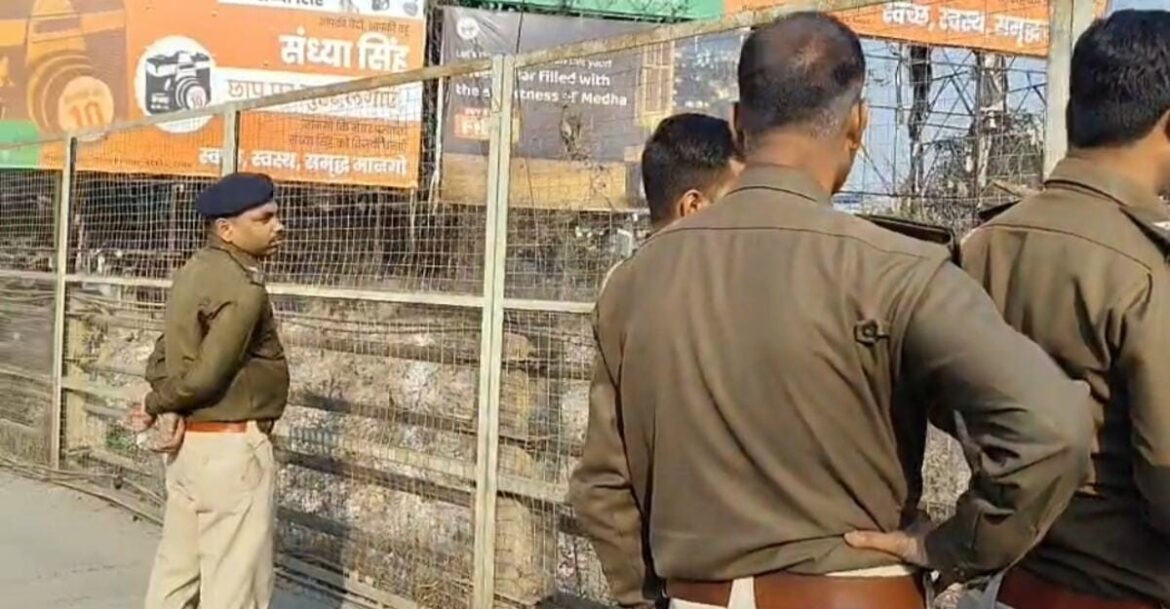 Mango Nagar Nigam Election - Mayor Candidate Poster Torn