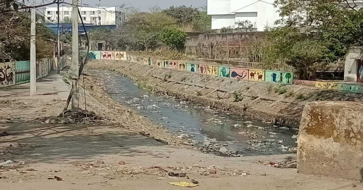 RANCHI: रांची नगर निगम स्वच्छ सर्वेक्षण की तैयारी में जुटा है, कचरा संग्रहण, नाले की सफाई पर ध्यान, नदी की अनदेखी से रैंकिंग पर खतरा।