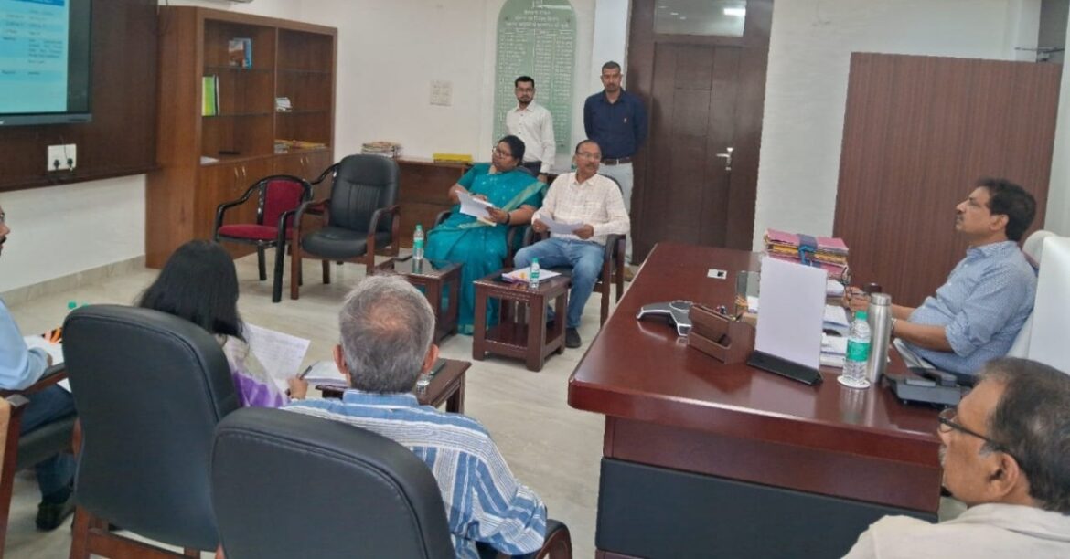 RANCHI: झारखंड में नर्सिंग कॉलेजों की मान्यता को लेकर सरकार सख्त। नियमों का पालन नहीं करने वाले संस्थानों पर भारी जुर्माना और एडमिशन रोकने की चेतावनी।