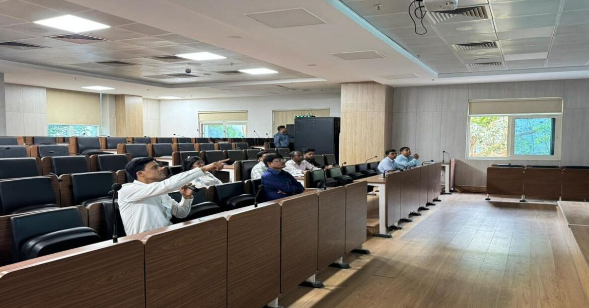 RANCHI: रांची नगर निगम ने सरहुल और ईद पर्व को स्वच्छ और पर्यावरण अनुकूल बनाने के लिए बैठक कर दिशा-निर्देश जारी किए।