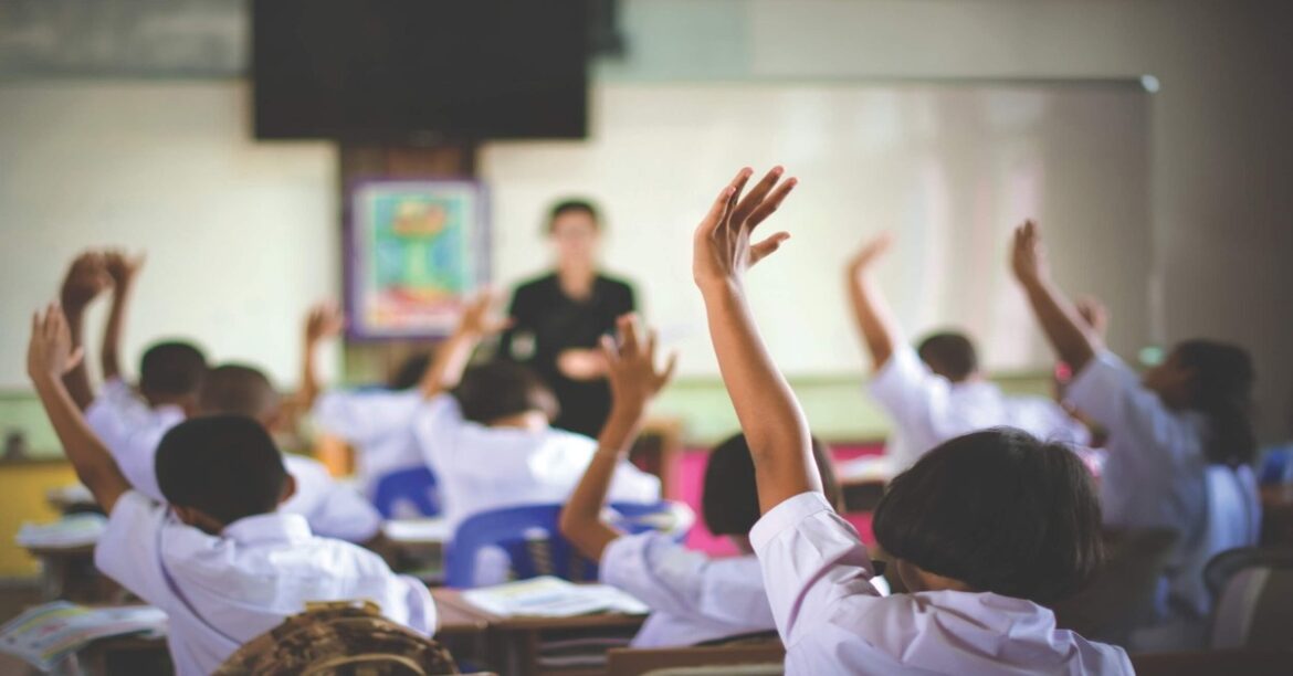 RANCHI: राँची में निजी विद्यालयों के शुल्क निर्धारण हेतु जिला स्तरीय कमिटी का गठन, अभिभावकों को अनावश्यक आर्थिक बोझ से मिलेगी मुक्ति।