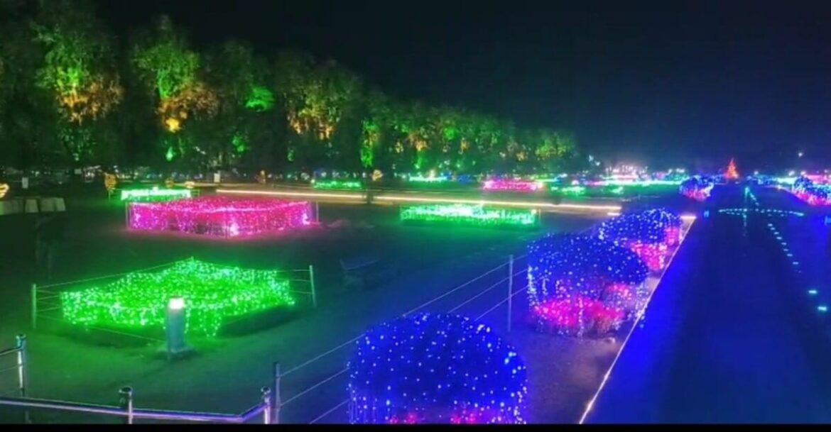 जमशेदपुर में टाटा स्टील के संस्थापक दिवस पर जुबिली पार्क और प्रमुख चौक-चौराहे रंग-बिरंगी विद्युत सज्जा से जगमगाएंगे।