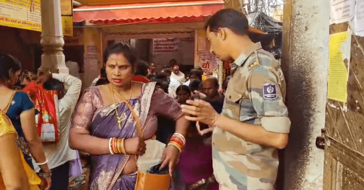 Pakistani note found in donation box at Baidyanath Dham Deoghar high alert