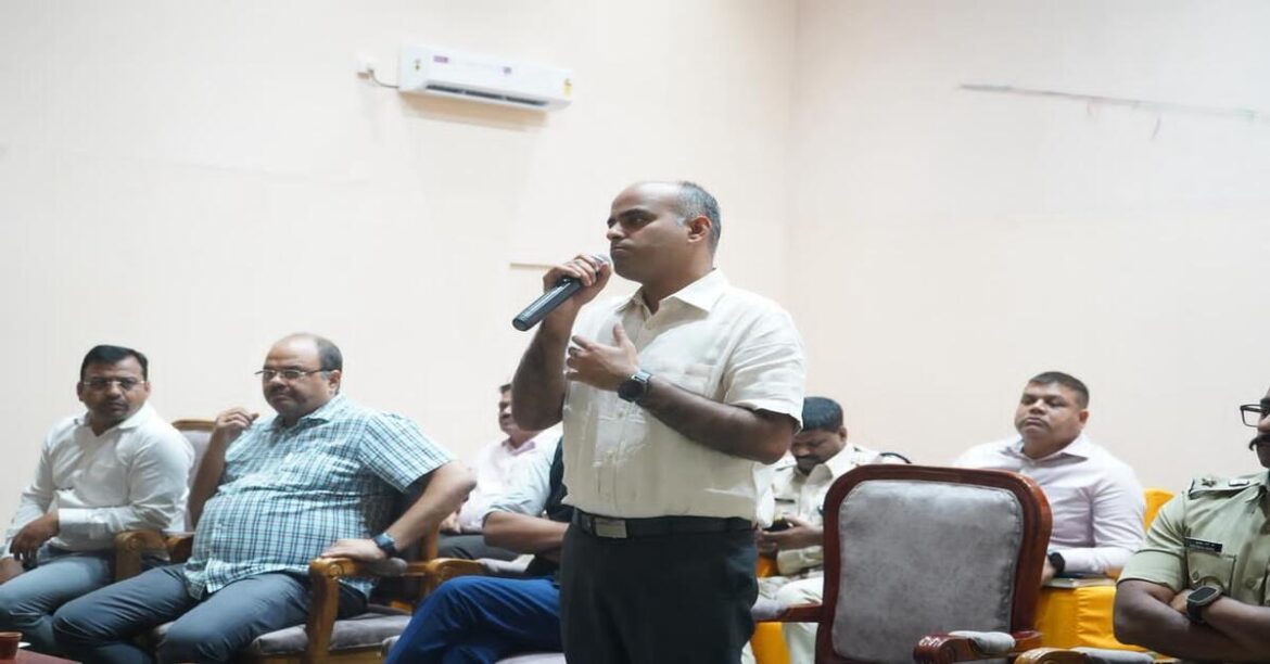 District level peace committee meeting in Jamshedpur regarding Eid, Sarhul, Hindu New Year and Ram Navami festivals