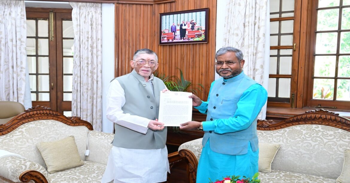 राज्यपाल से मिले बाबूलाल