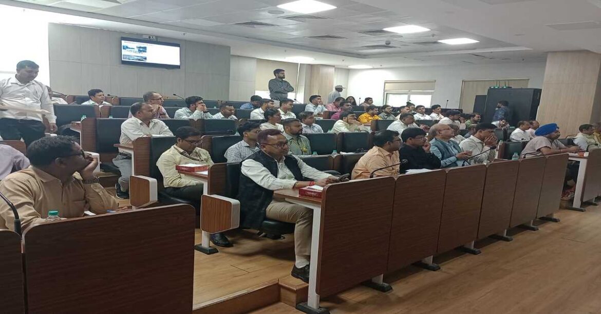 RANCHI: रांची में नदियों और तालाबों को स्वच्छ बनाने की योजना, ड्रोन मैपिंग और लोगों के सहयोग से कचरा रोकने का अभियान शुरू।