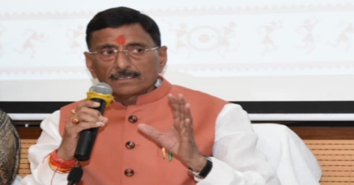 RANCHI: झारखंड उत्पाद सिपाही परीक्षा पेपर लीक पर बवाल, CBI जांच की मांग तेज, युवाओं के भविष्य से खिलवाड़ पर सियासत गरमाई।