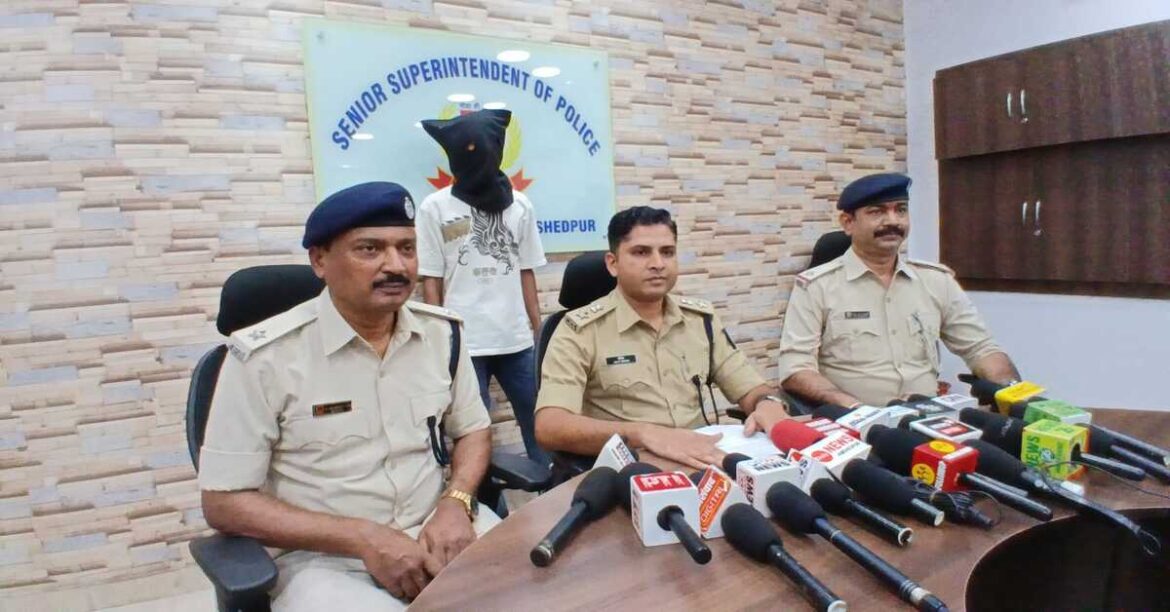 jugsalai teen arrested with pist