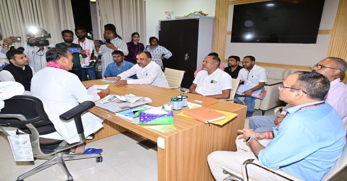 Jharkhand teachers ending hunger strike after minister assurance