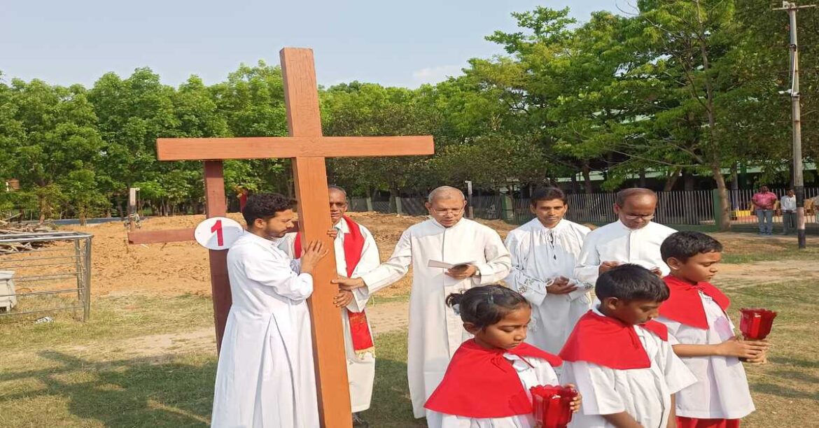West Singhbhum Good Friday Celebration Church Prayer