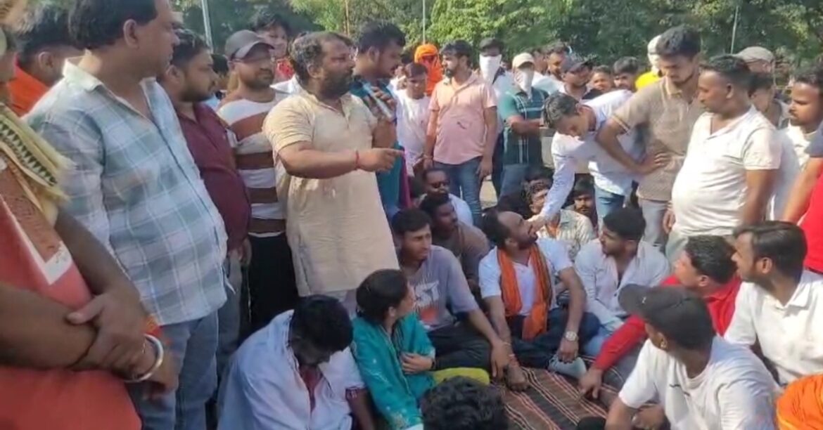 जमशेदपुर टाटा मोटर्स गेट जाम