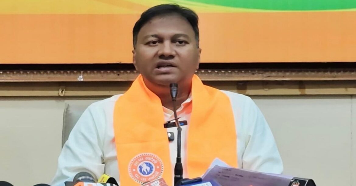 RANCHI : बिरसा मुंडा जेल कांड पर भाजपा ने न्यायिक जांच, अधिकारियों के निलंबन और सबूत मिटाने की साजिश की निष्पक्ष जांच की मांग उठाई।