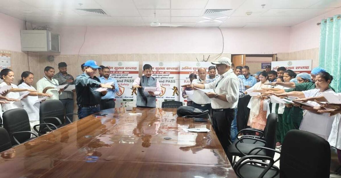 RANCHI: रांची के सदर अस्पताल में अग्नि सुरक्षा सप्ताह का शुभारंभ, जागरूकता कार्यक्रम और फायर सेफ्टी उपायों पर दिया गया जोर।