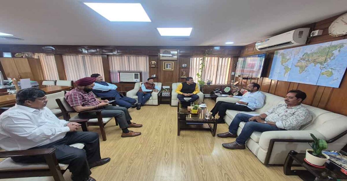 HCL mines reopening employment boost