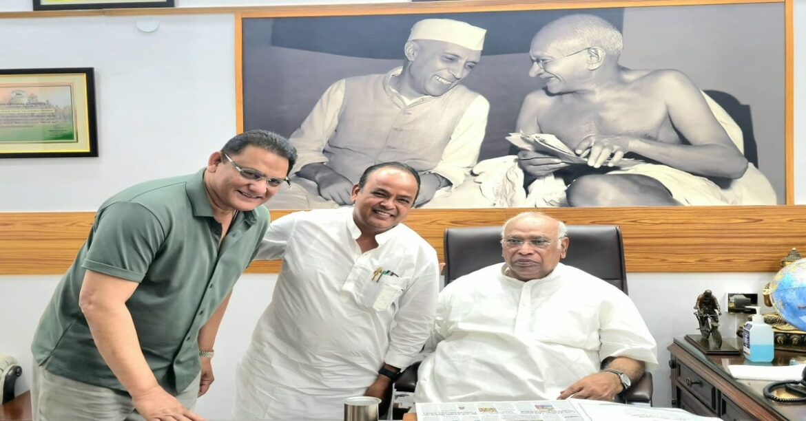 RANCHI : दिल्ली में खड़गे और केसी वेणुगोपाल से मिले डॉ. इरफान अंसारी, संगठन मजबूती और स्वास्थ्य व्यवस्था पर हुई अहम चर्चा।