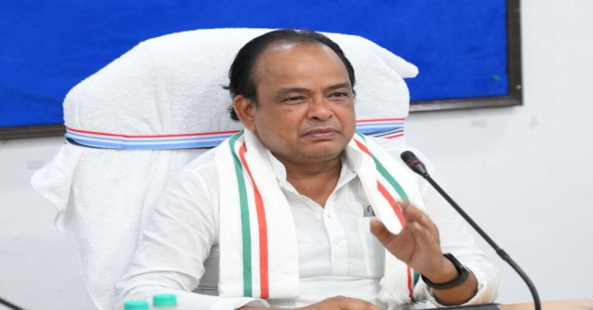RANCHI : अभिषेक बनर्जी के घायल होने पर स्वास्थ्य मंत्री डॉ इरफान अंसारी ने चिंता जताई और जरूरत पड़ने पर झारखंड में बेहतर इलाज का प्रस्ताव दिया।