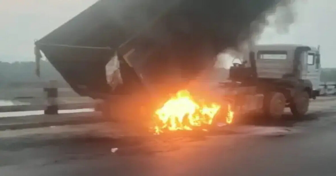 dumper fire jamshedpur
