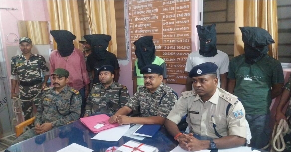 Jharkhand Police Action Against Brown Sugar Smugglers in Latehar and Chatra