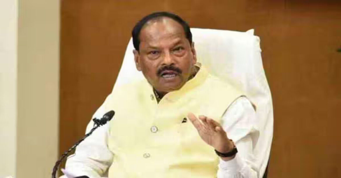 RANCHI: पूर्व मुख्यमंत्री रघुवर दास ने झारखंड में खराब बिजली व्यवस्था पर मुख्यमंत्री हेमंत सोरेन को पत्र लिख त्वरित सुधार की मांग की।
