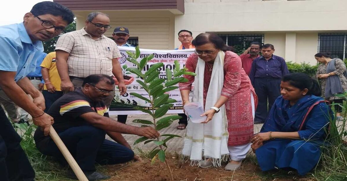 Kolhan University officials and students planting saplings under the Ek Ped Maa Ke Naam campaign