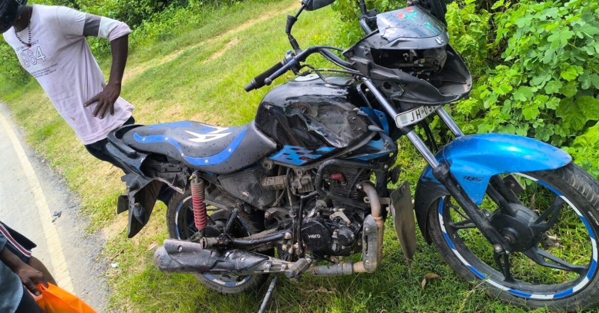 Ghatshila CNG Tempo Bike Accident