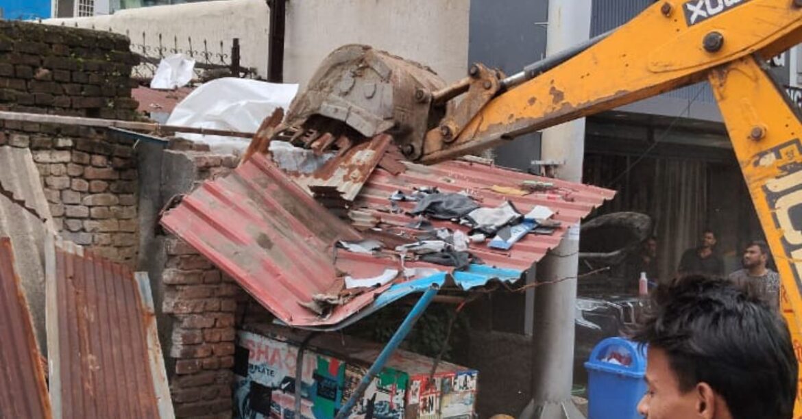 Ranchi Rospa Tower Encroachment Bulldozer Action