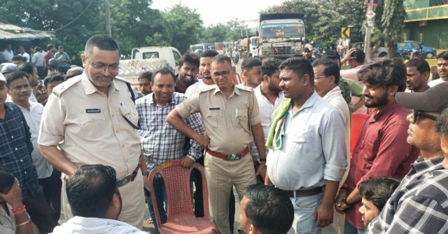 Bokaro Electricity Fusro power cut protest