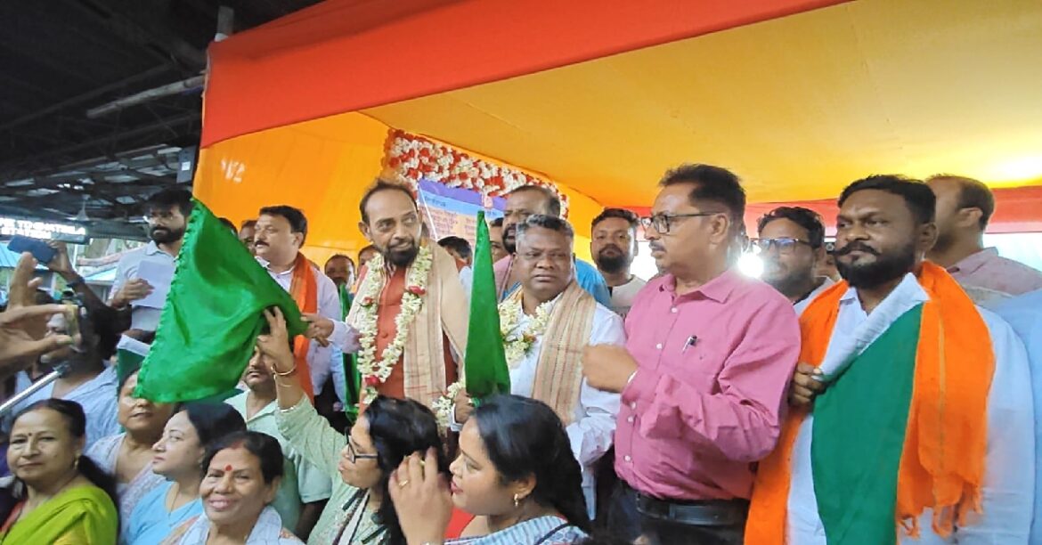 Ghatshila Train Stoppage Geetanjali Azad Hind Express